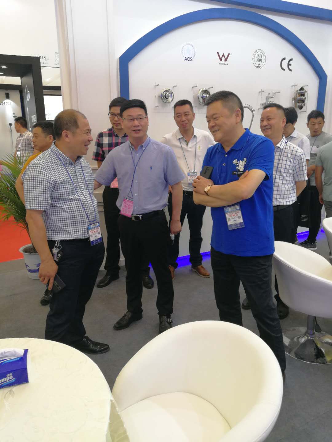 玉環(huán)副市長蔡木貴一行7人參觀中國上海國際廚房衛(wèi)浴博覽會(huì)